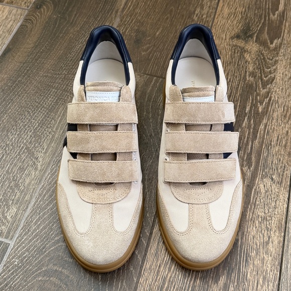 Veronica Beard Women’s Reagan Sand/Eclipse Sneaker—10 - Picture 7 of 15